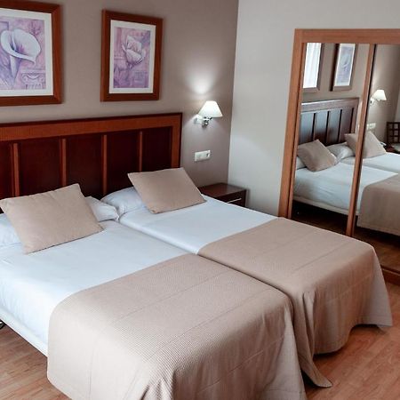 Arva Santiago Leon Hotel Exterior photo