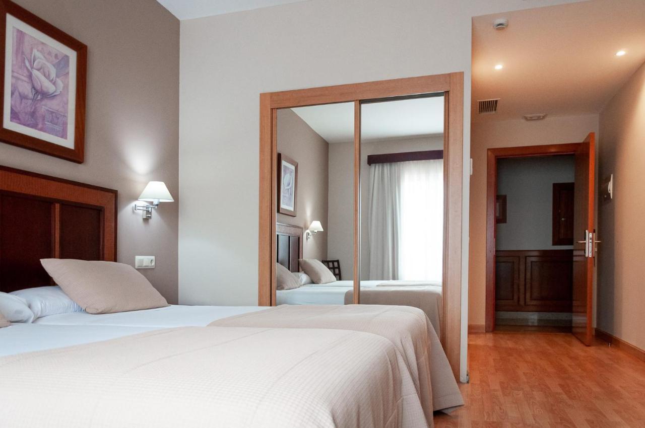 Arva Santiago Leon Hotel Exterior photo