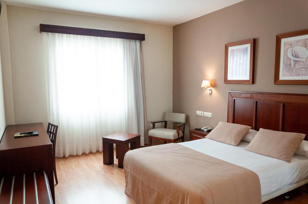 Arva Santiago Leon Hotel Exterior photo